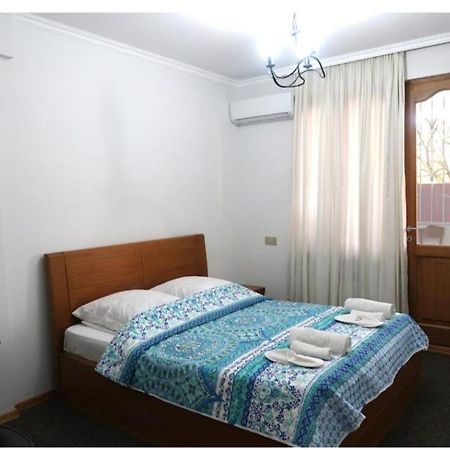 Guesthouse Ellie- Elisabeth Adishi Kültér fotó